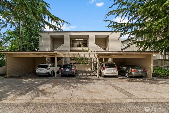 Property Photo:  2811  14th  W 101  WA 98119 