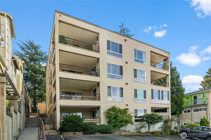 Property Photo:  2811  14th  W 101  WA 98119 