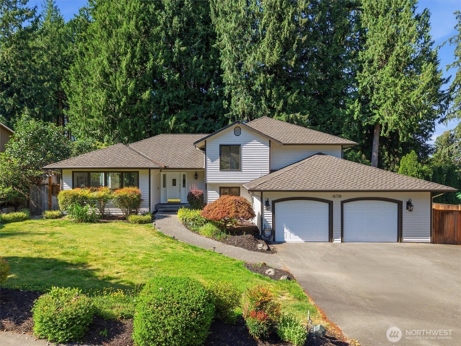 Property Photo: 16718 3rd Avenue SE WA 98012