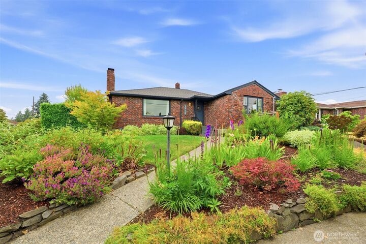 Property Photo: 3919 N 12th Street WA 98406
