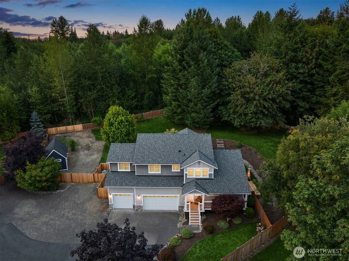 Property Photo: 9624 185th Drive SE WA 98290