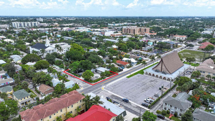 Property Photo: 131 S Federal Highway FL 33460