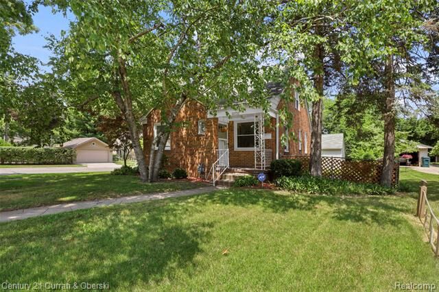 Property Photo: 22732 Madison Street MI 48124