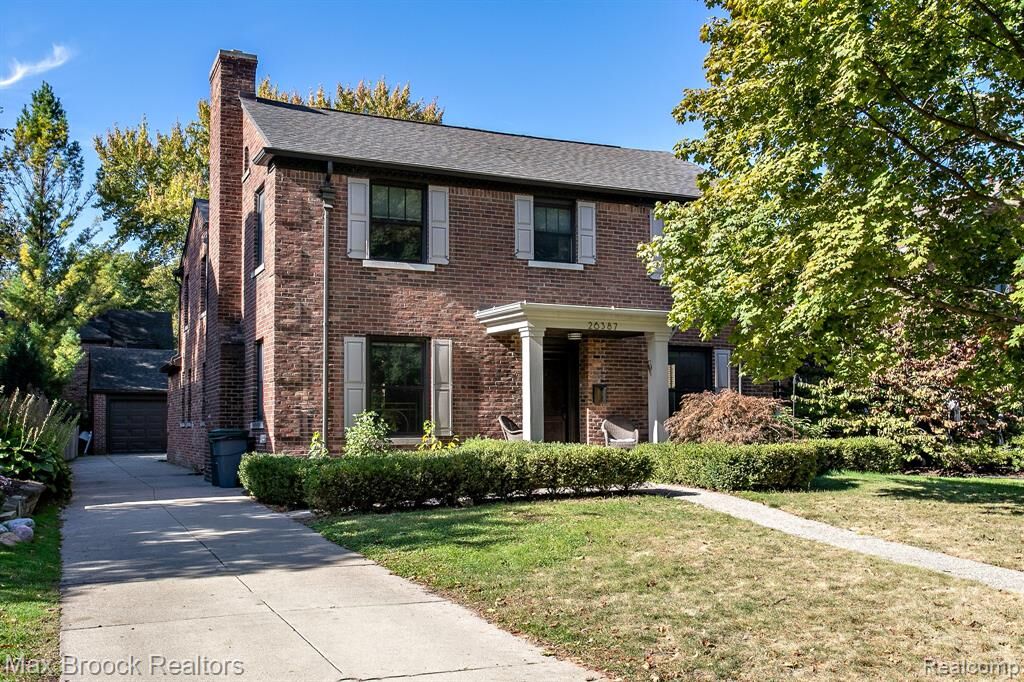 Property Photo:  26387 Dundee Road  MI 48070 