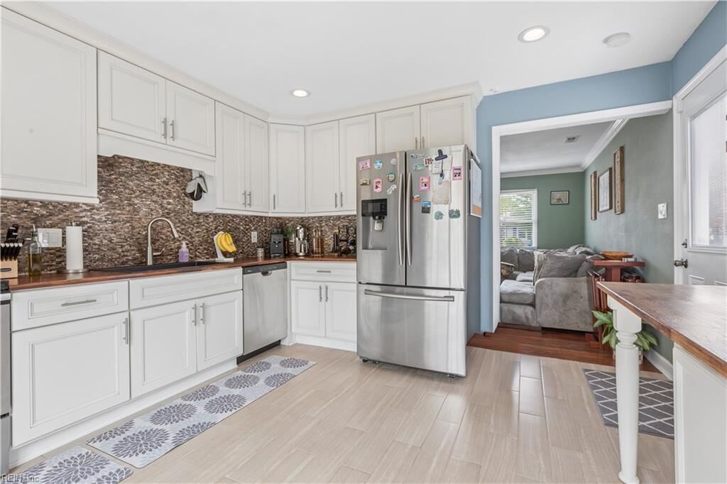 Property Photo:  1553 Forest Cove Dr  VA 23323 