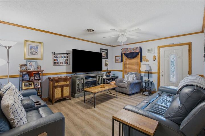 Property Photo:  1113 Elizabeth Street  LA 70669 
