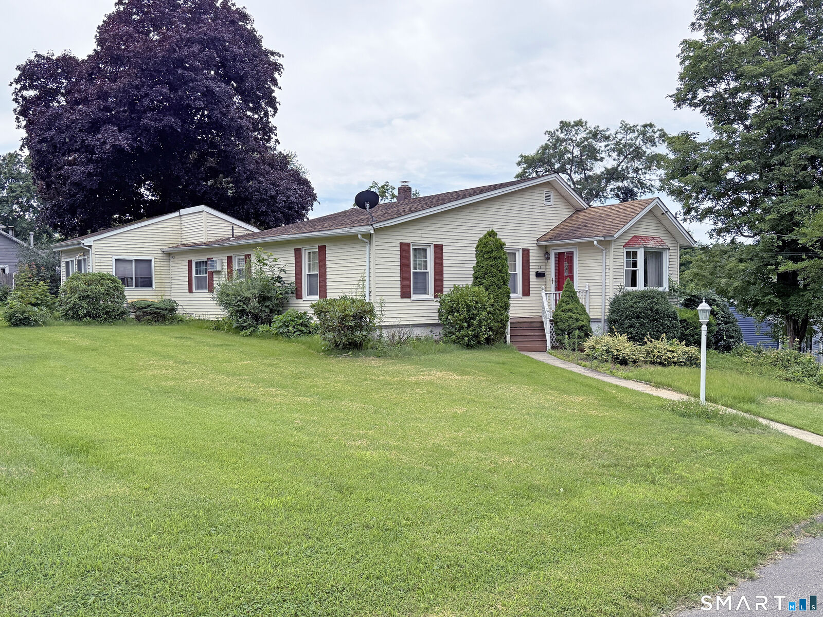 Property Photo:  28 Wilder Street  CT 06795 