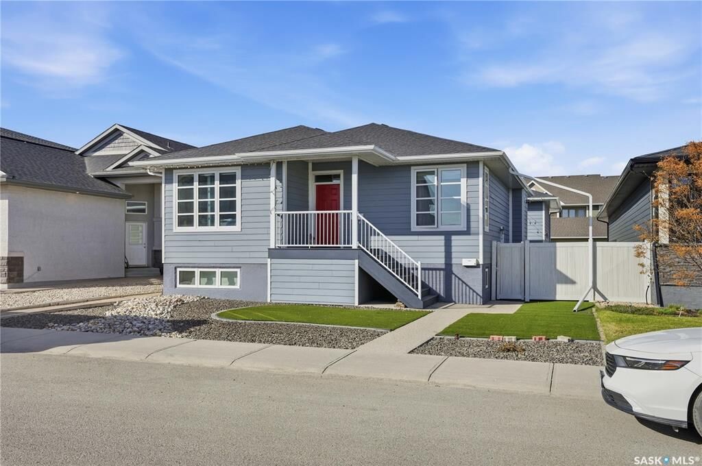 Property Photo: 4202 Green Olive Way E SK S4V 1P8