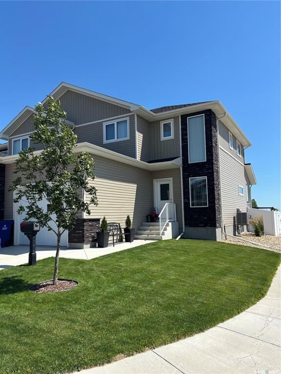 Property Photo:  101 Echo Lane  SK S0K 2T1 