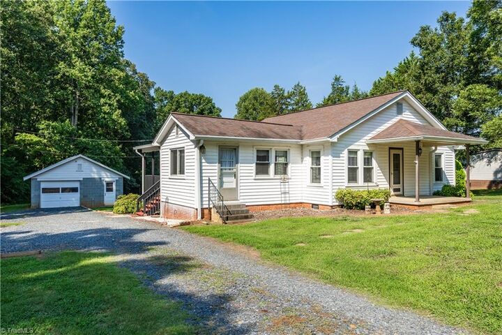 Property Photo:  545 Mount Shepherd Road  NC 27205 