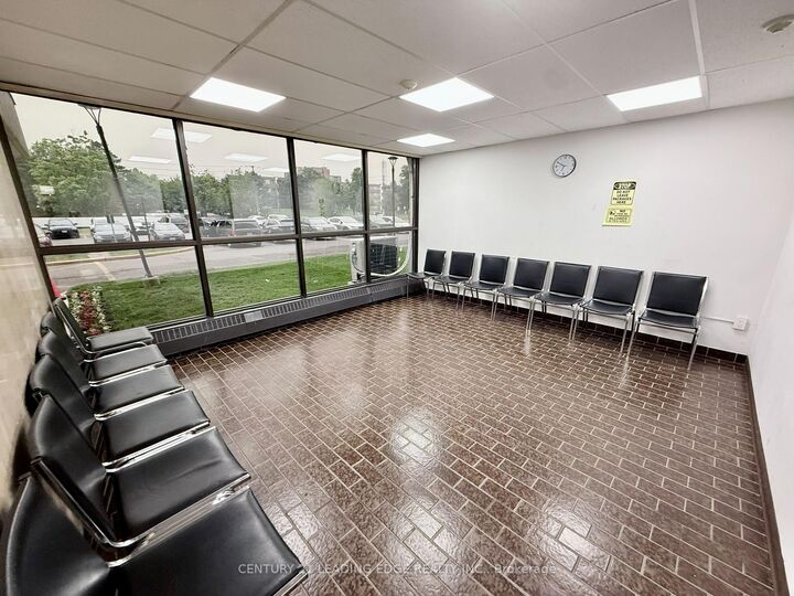 Property Photo: 45 Sunrise Avenue 701 ON M4A 2S3