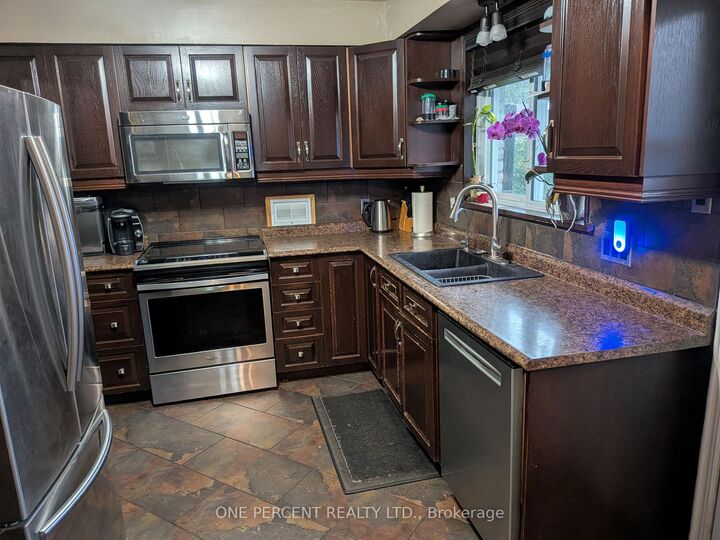 Property Photo: 23 Finlay Mill Road ON L9X 0N9