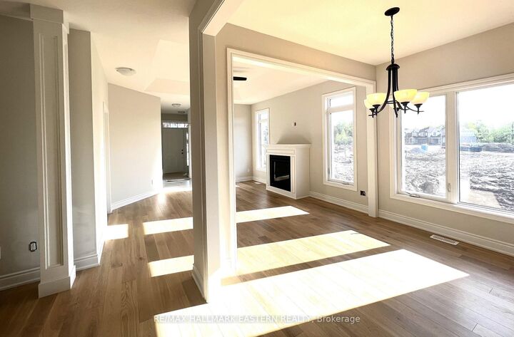 Property Photo: 15 Coldbrook Drive ON L0A 1G0