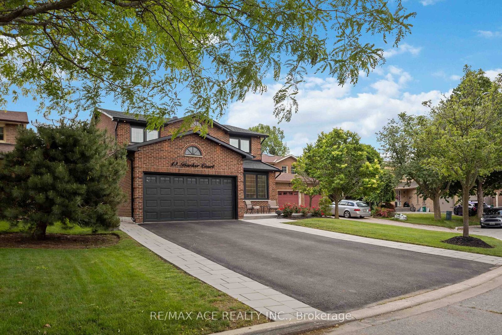Property Photo: 19 Barker Court ON L3P 3X9