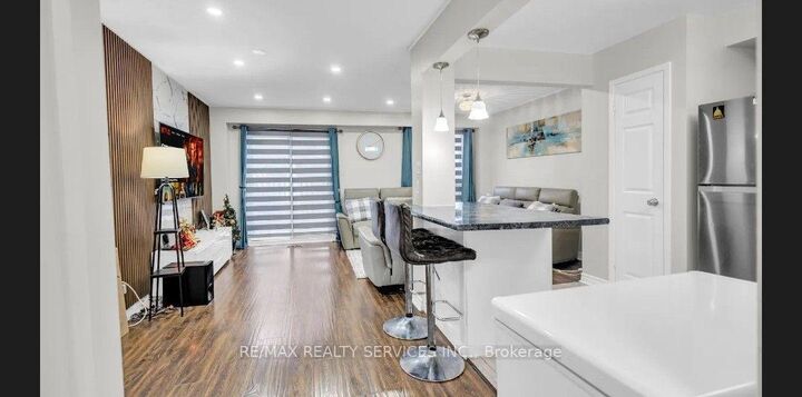 Property Photo: 115 Foster Crescent 115 ON L6V 3M8