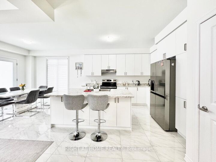 Property Photo: 79 Calypso Avenue ON L9X 2C5