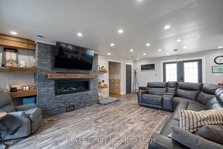 Property Photo: 10830 3 Highway ON L3K 5V4