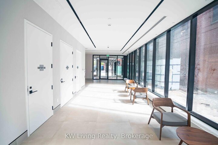 Property Photo: 609 Sherbourne Street 3609 ON M4X 0A4