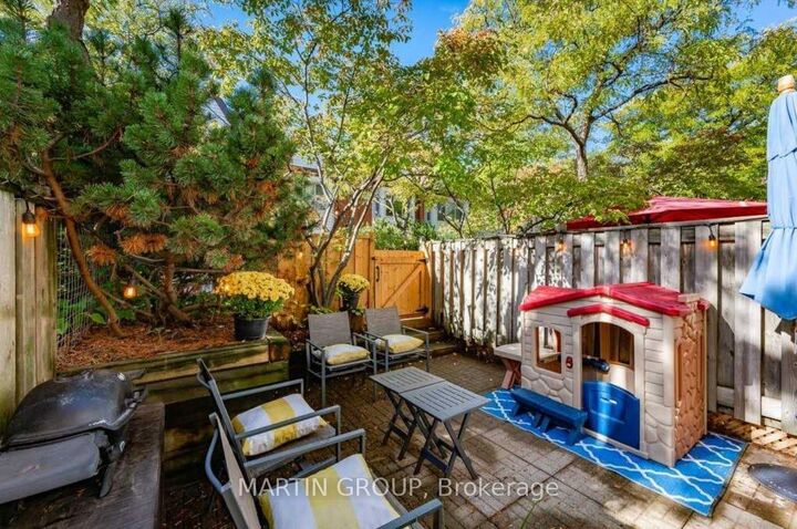 Property Photo: 895 Maple Avenue 514 ON L7S 2H7