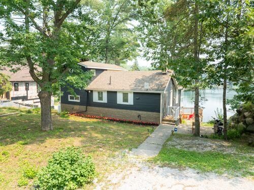 Property Photo: 7847 Oakridge Drive ON L0K 2B0