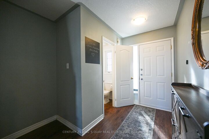 Property Photo: 50 Crittenden Drive ON L4P 4E4