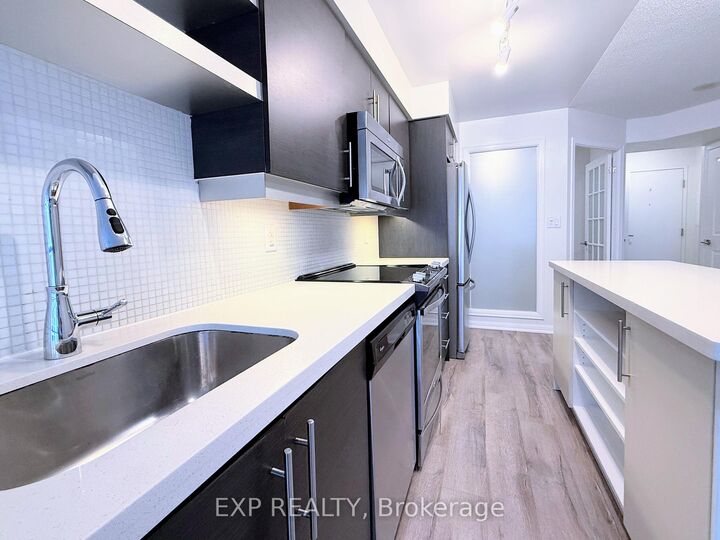 Property Photo: 400 Adelaide Street E #702 ON M5A 4S3
