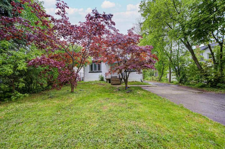 Property Photo: 95 Roseview Avenue ON L4C 1C6