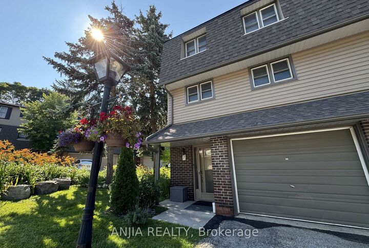 Property Photo: 7 Purple Sageway N/A ON M2H 2Z6