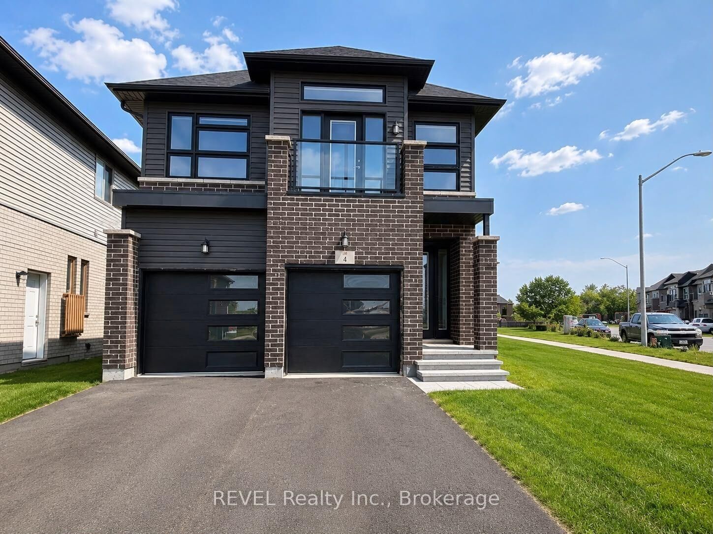 Property Photo: 4 McLaughlin Street ON L3B 0J8