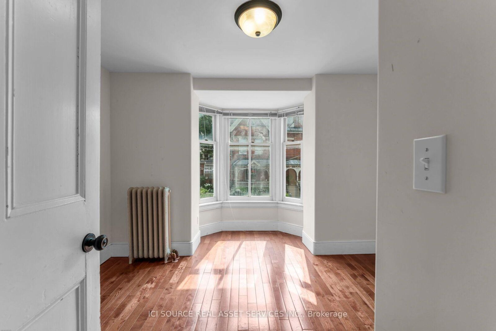 Property Photo: 25 West Street 2 ON K7L 2S2