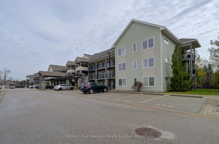 Property Photo:  6 Brandy Lane Drive 105  ON L9Y 0X4 