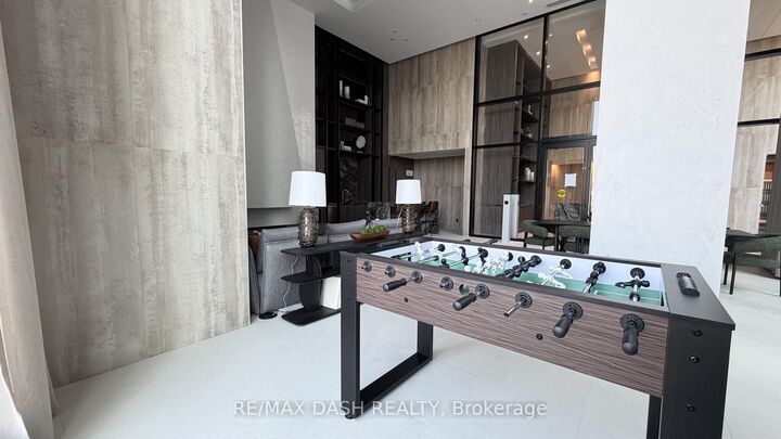 Property Photo: 6 Flavelle Trail 618 ON L4L 1V8