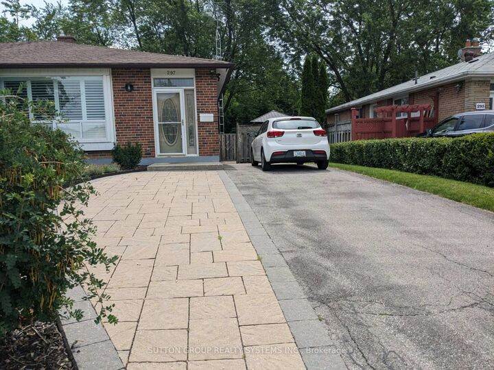 Property Photo: 297 Balmoral Drive ON L6T 1V5