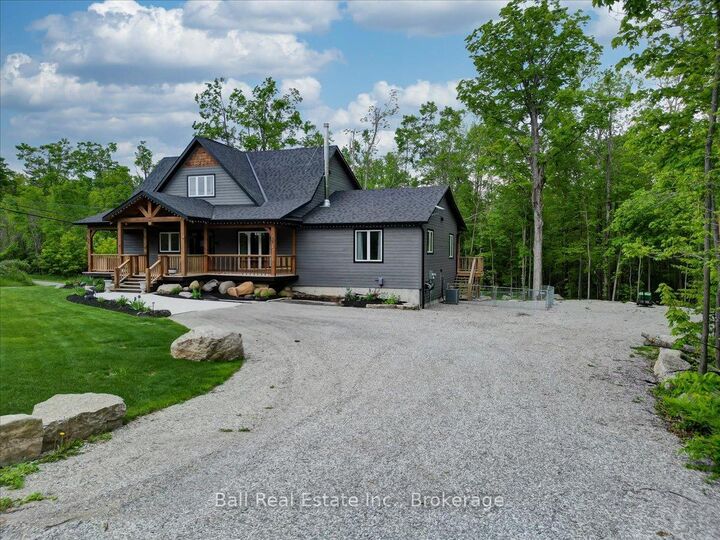 18 Six Foot Bay Road — photo 1