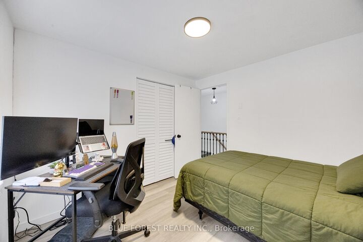 Property Photo: 230 Clarke Road 92 ON N5W 5P5