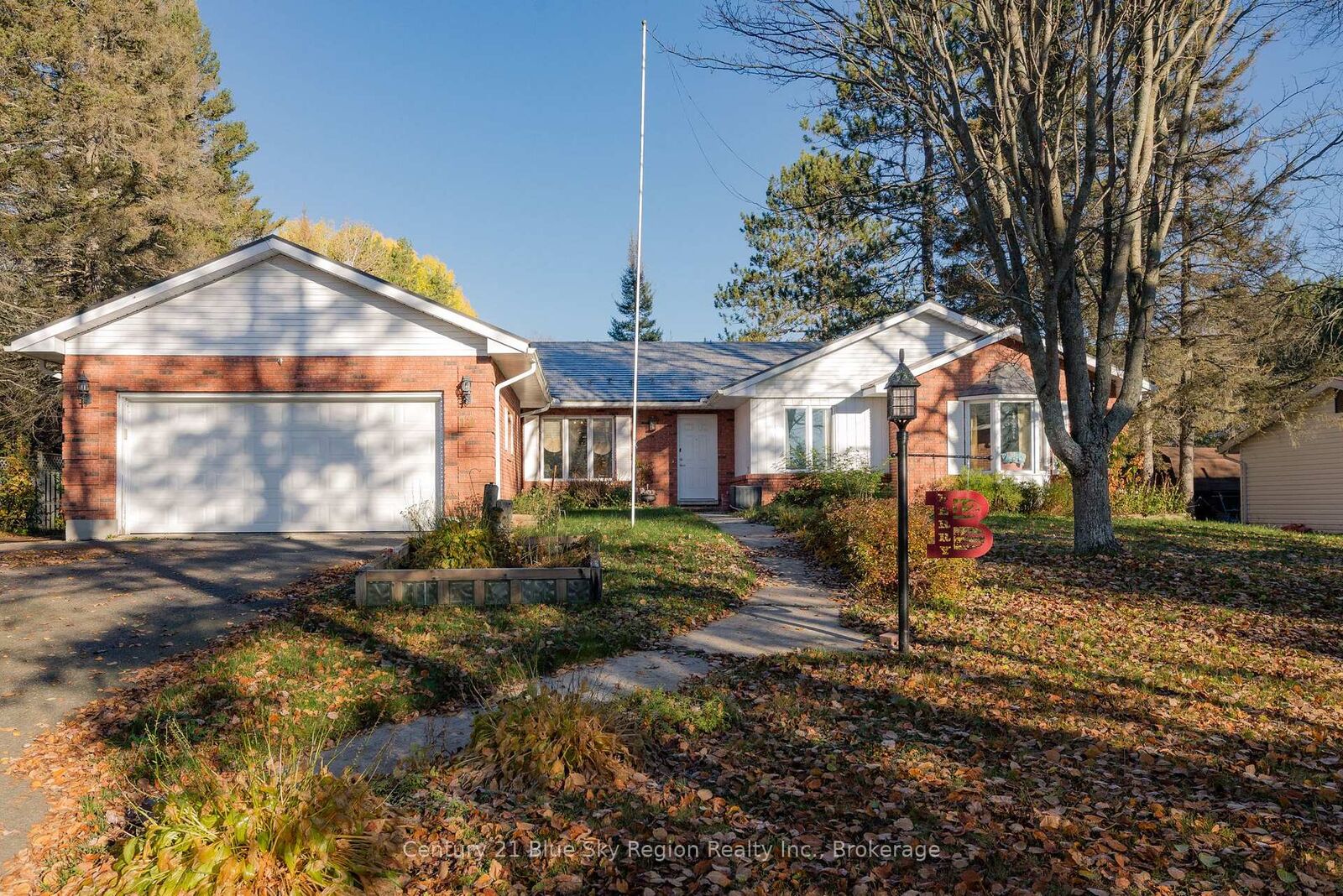 Property Photo: 12 Robert Street ON P0A 1Z0