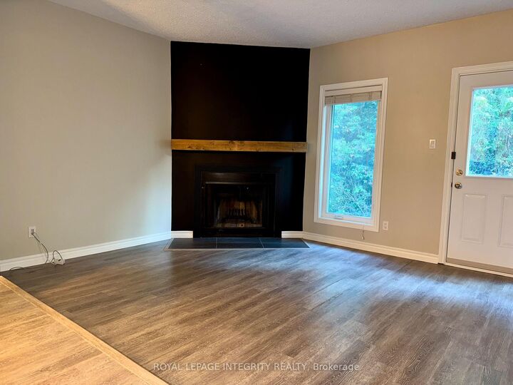 Property Photo:  46 Lightfoot Place  ON K2L 3M2 