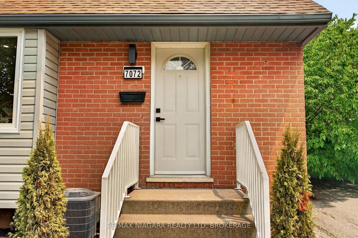 Property Photo: 7072 Dell Avenue ON L2G 4W3