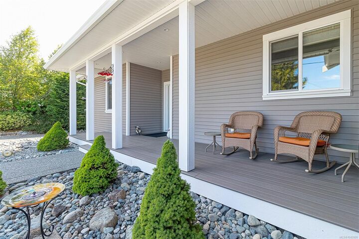 Property Photo: 10842 Wilcox Rd BC V9G 1A9