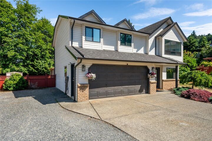 Property Photo: 4843 Hartford Pl BC V9V 1N8