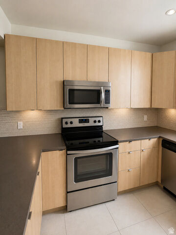 Property Photo:  7750 S Rooftop Dr W  UT 84047 