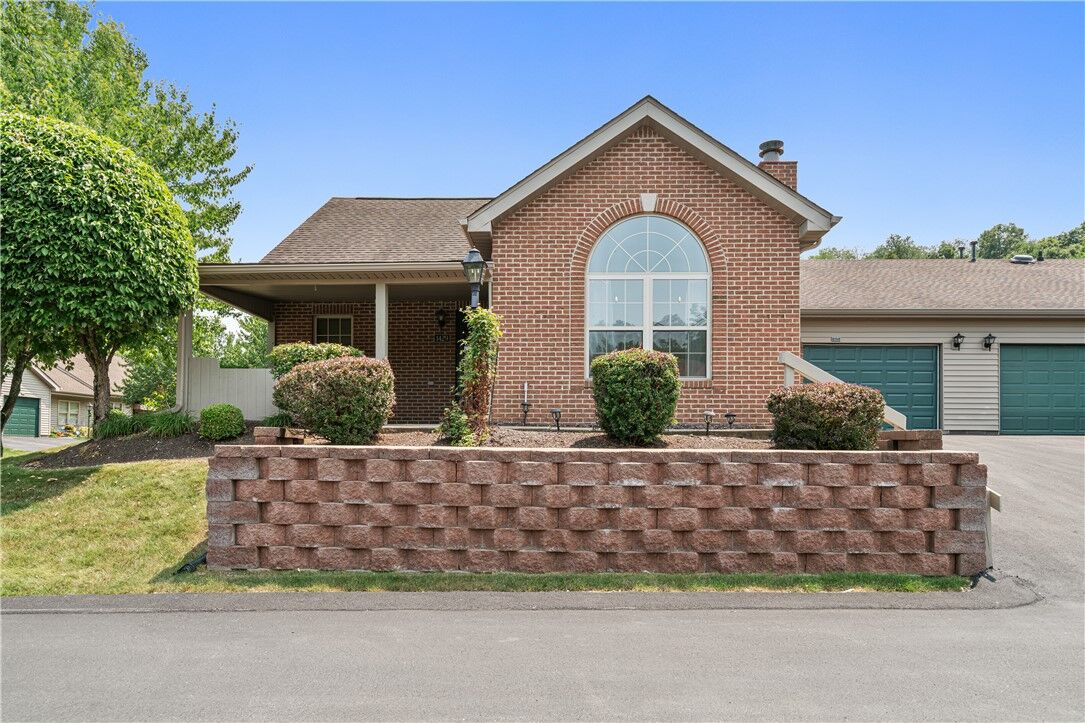 Property Photo:  1429 Greenbriar Court  PA 15129 