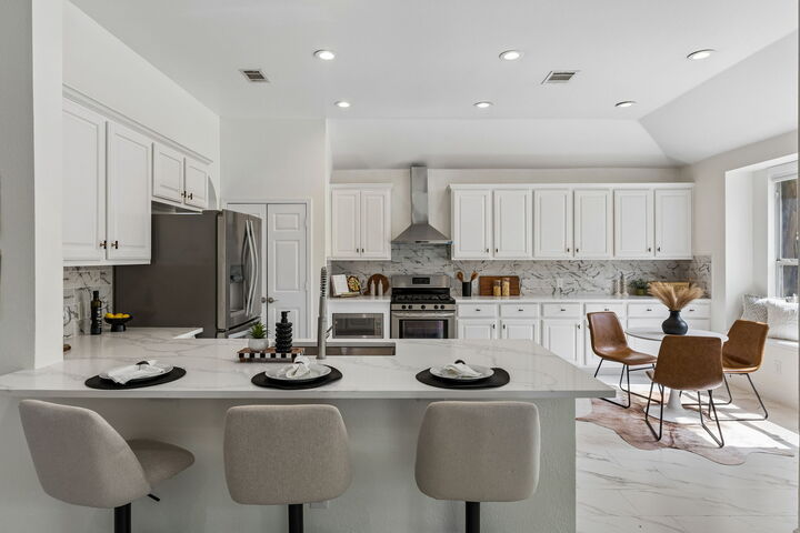 Property Photo: 15232 Fernhill Drive TX 78717