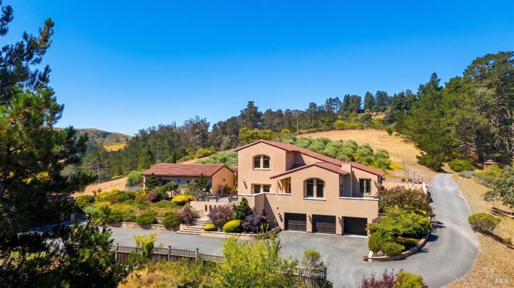 Property Photo: 3518 Bloomfield Road CA 95472