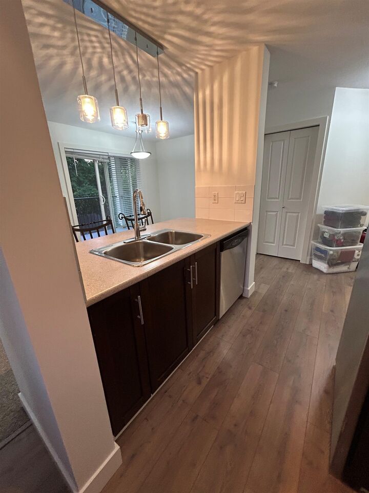 Property Photo: 46150 Bole Avenue 205 BC V2P 0B7