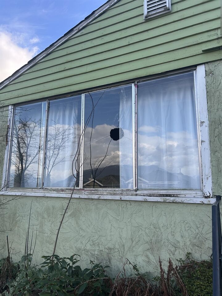 Property Photo: 4386 Oxford Street BC V5C 1E4