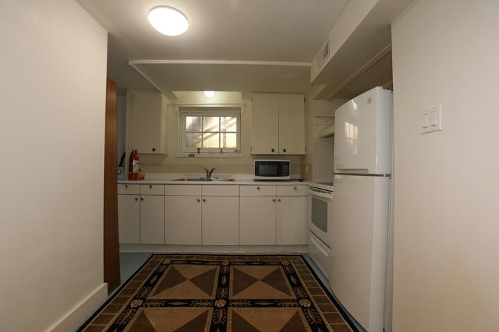 Property Photo:  42xx W10 Avenue Bsmt  BC V6R 2H4 