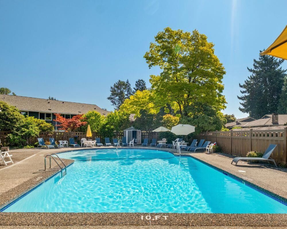 Property Photo: 555 W 28th Street 608 BC V7N 2J7