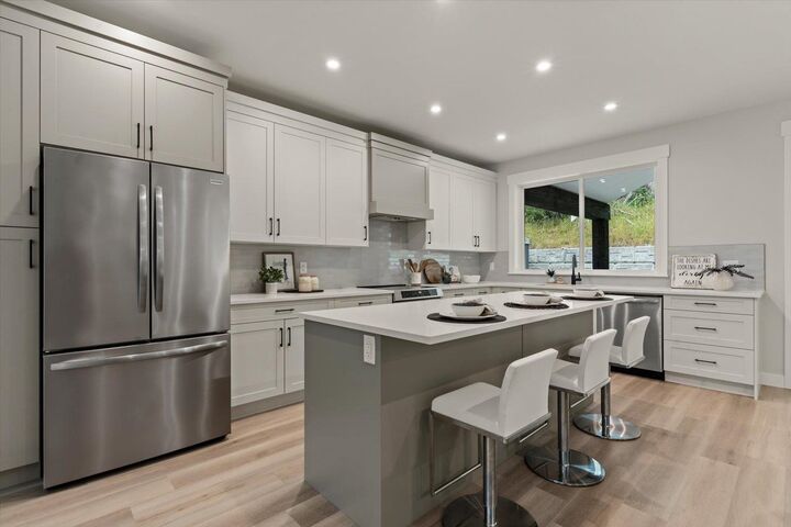 52845 Lilac Lane 2 — photo 1
