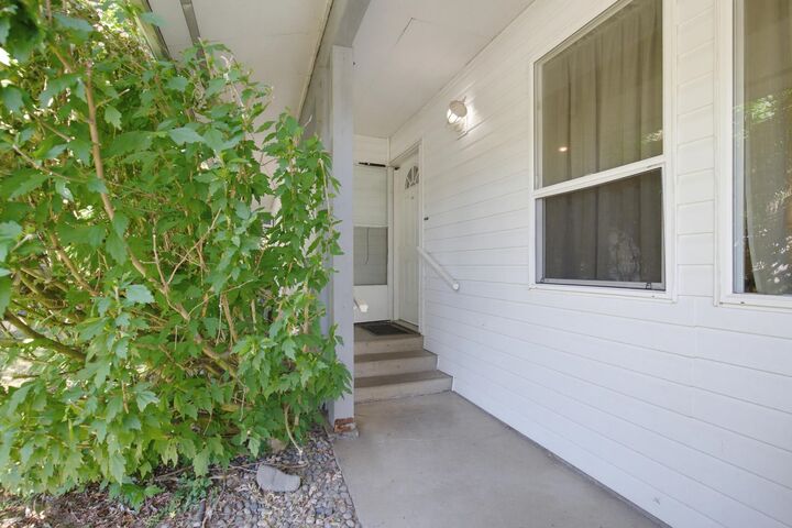 Property Photo: 34828 Brient Street BC V2V 6R8